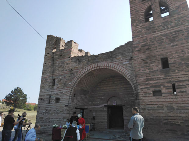 Осам и по векова Немањиних задужбина